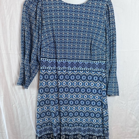 Vince Camuto Dresses & Skirts - VINCE CAMUTO
Dress With Novelty Sleeves In Blue